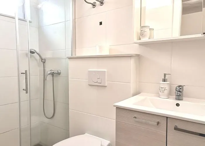 Apartment Weisse Idylle Auf Dem Blauen By Interhome Promajna