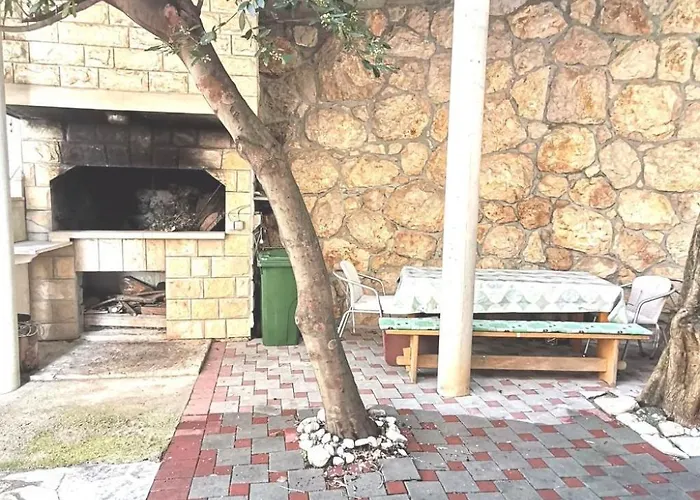 Weisse Idylle Auf Dem Blauen By Interhome Apartment Promajna